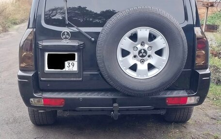 Mitsubishi Pajero III рестайлинг, 2006 год, 920 000 рублей, 4 фотография