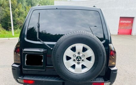 Mitsubishi Pajero III рестайлинг, 2006 год, 920 000 рублей, 10 фотография