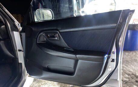 Subaru Impreza WRX III рестайлинг, 2002 год, 650 000 рублей, 16 фотография