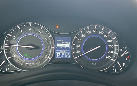 Infiniti QX56, 2011 год, 2 400 000 рублей, 6 фотография