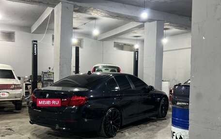 BMW 5 серия, 2011 год, 1 550 000 рублей, 10 фотография