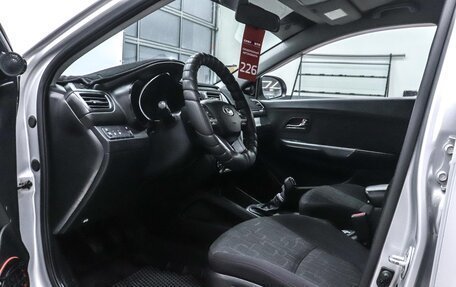 KIA Rio III рестайлинг, 2013 год, 840 000 рублей, 10 фотография