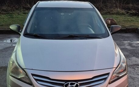 Hyundai Solaris II рестайлинг, 2015 год, 635 000 рублей, 4 фотография