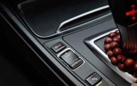 BMW 3 серия, 2017 год, 2 200 000 рублей, 25 фотография