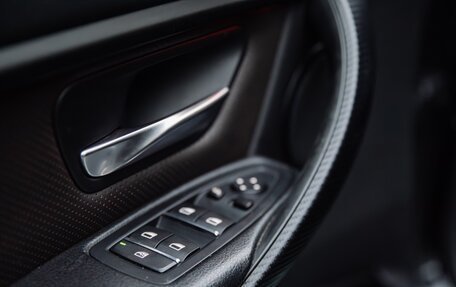 BMW 3 серия, 2017 год, 2 200 000 рублей, 32 фотография