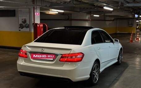 Mercedes-Benz E-Класс, 2012 год, 1 700 000 рублей, 6 фотография