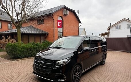 Mercedes-Benz V-Класс, 2025 год, 13 400 000 рублей, 3 фотография