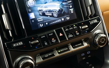 Lexus LX, 2025 год, 21 149 050 рублей, 28 фотография