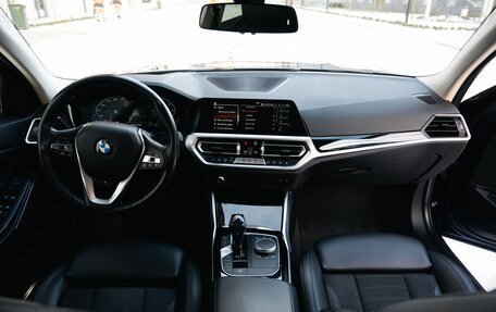 BMW 3 серия, 2019 год, 3 150 000 рублей, 11 фотография