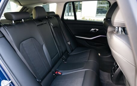 BMW 3 серия, 2019 год, 3 150 000 рублей, 17 фотография