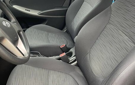 Hyundai Solaris II рестайлинг, 2016 год, 990 000 рублей, 3 фотография