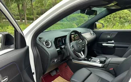 Mercedes-Benz GLA, 2022 год, 3 000 000 рублей, 4 фотография