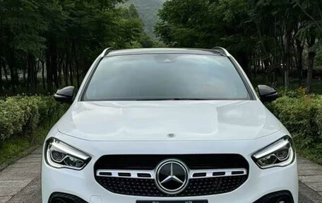 Mercedes-Benz GLA, 2022 год, 3 000 000 рублей, 1 фотография