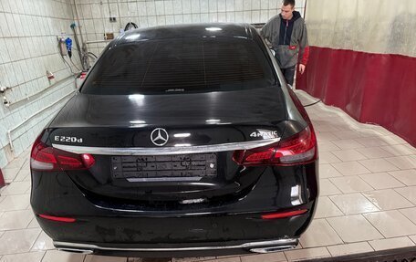 Mercedes-Benz E-Класс, 2021 год, 5 600 000 рублей, 3 фотография