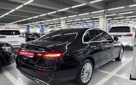 Mercedes-Benz E-Класс, 2021 год, 5 600 000 рублей, 22 фотография