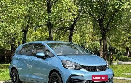 Honda Fit, 2023 год, 1 075 586 рублей, 3 фотография