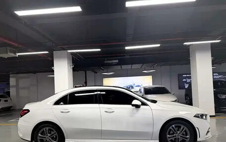 Mercedes-Benz A-Класс, 2022 год, 1 700 000 рублей, 5 фотография