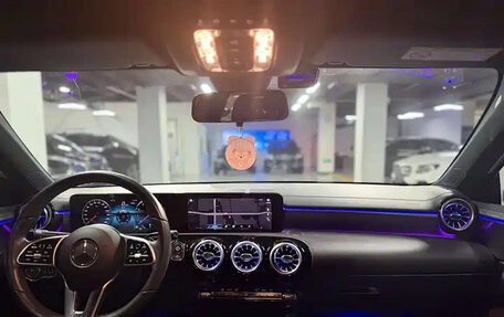 Mercedes-Benz A-Класс, 2022 год, 1 700 000 рублей, 12 фотография