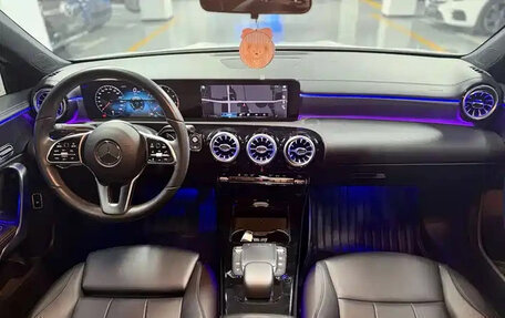 Mercedes-Benz A-Класс, 2022 год, 1 700 000 рублей, 16 фотография