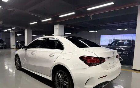 Mercedes-Benz A-Класс, 2022 год, 1 700 000 рублей, 8 фотография