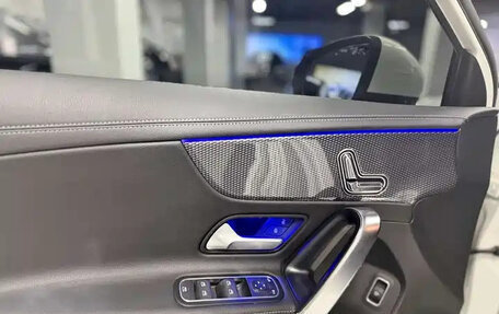 Mercedes-Benz A-Класс, 2022 год, 1 700 000 рублей, 13 фотография