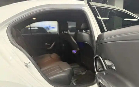 Mercedes-Benz A-Класс, 2022 год, 1 700 000 рублей, 11 фотография