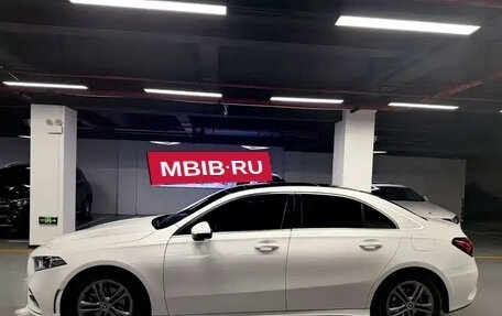 Mercedes-Benz A-Класс, 2022 год, 1 700 000 рублей, 7 фотография