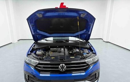 Volkswagen T-Roc I, 2021 год, 2 198 000 рублей, 10 фотография