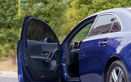 Mercedes-Benz A-Класс, 2021 год, 1 610 000 рублей, 11 фотография