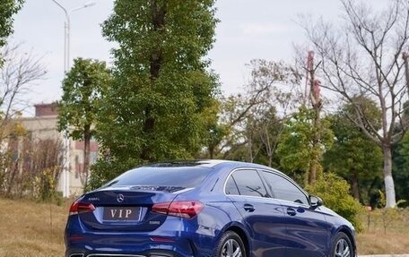 Mercedes-Benz A-Класс, 2021 год, 1 610 000 рублей, 5 фотография