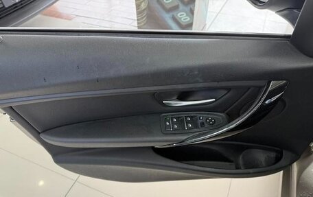 BMW 3 серия, 2017 год, 1 490 000 рублей, 11 фотография