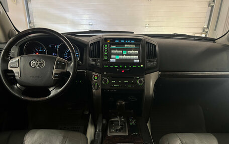 Toyota Land Cruiser 200, 2010 год, 2 699 000 рублей, 8 фотография