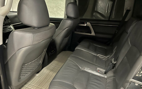 Toyota Land Cruiser 200, 2010 год, 2 699 000 рублей, 19 фотография