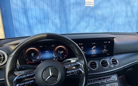 Mercedes-Benz E-Класс, 2020 год, 3 800 000 рублей, 8 фотография