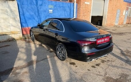 Mercedes-Benz E-Класс, 2020 год, 3 800 000 рублей, 4 фотография
