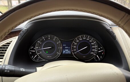 Infiniti QX56, 2011 год, 2 400 000 рублей, 14 фотография