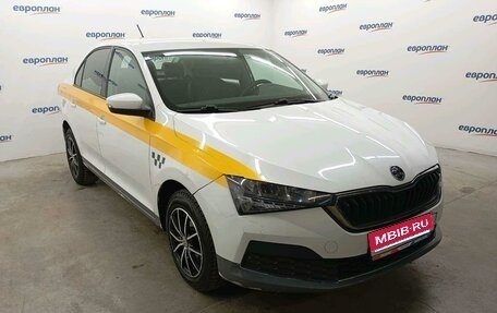 Skoda Rapid II, 2021 год, 927 000 рублей, 1 фотография