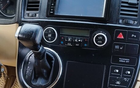 Volkswagen Multivan T5, 2004 год, 1 590 000 рублей, 17 фотография