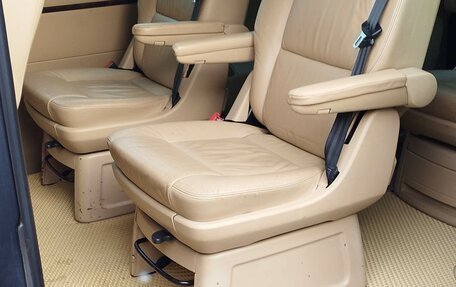 Volkswagen Multivan T5, 2004 год, 1 590 000 рублей, 14 фотография