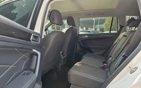 Volkswagen Tiguan II, 2023 год, 2 890 143 рублей, 9 фотография