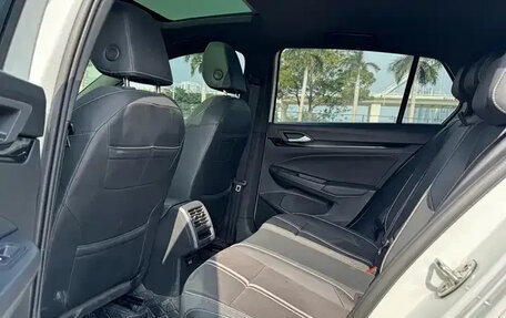 Volkswagen Golf VIII, 2021 год, 1 780 143 рублей, 18 фотография