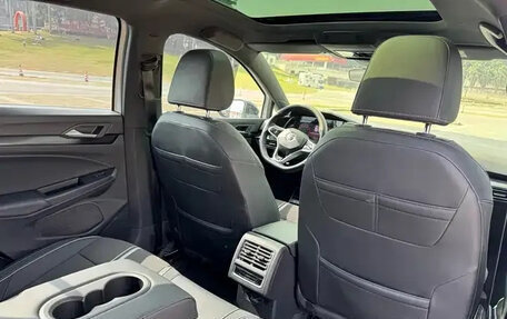 Volkswagen Golf VIII, 2021 год, 1 780 143 рублей, 20 фотография