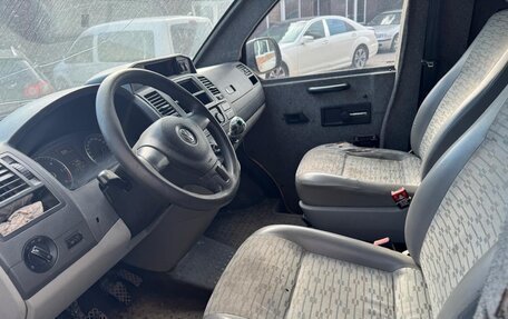 Volkswagen Transporter T5 рестайлинг, 2011 год, 650 000 рублей, 5 фотография