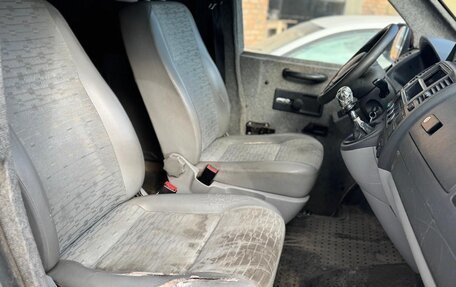 Volkswagen Transporter T5 рестайлинг, 2011 год, 650 000 рублей, 6 фотография