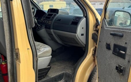 Volkswagen Transporter T5 рестайлинг, 2011 год, 650 000 рублей, 9 фотография