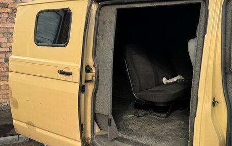 Volkswagen Transporter T5 рестайлинг, 2011 год, 650 000 рублей, 8 фотография