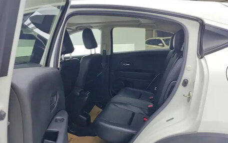 Honda Vezel, 2021 год, 1 450 000 рублей, 15 фотография