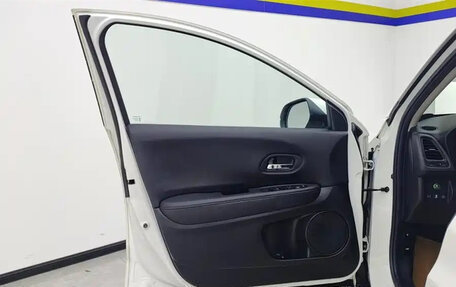 Honda Vezel, 2021 год, 1 450 000 рублей, 8 фотография