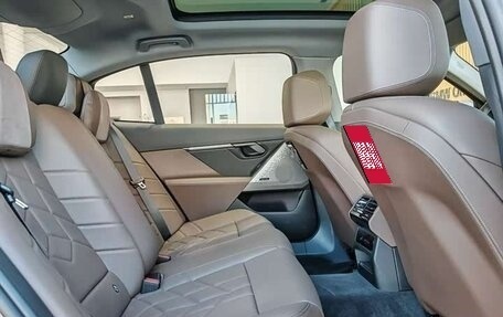 BMW 5 серия, 2025 год, 6 080 000 рублей, 16 фотография