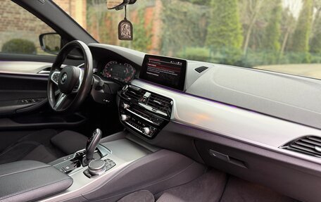 BMW 5 серия, 2020 год, 4 500 000 рублей, 31 фотография